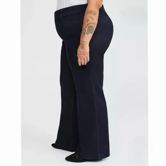 NWT Torrid Slim Boot Soft Trouser Jean Pant - Picture 2 of 5